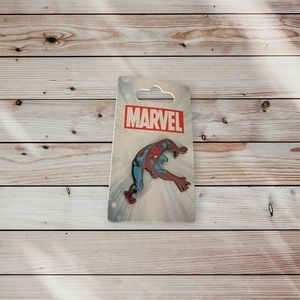 Disney‎ Pin 108554 Marvel Comics Spider-Man Avengers Hero Trading Pin Pre-Owned